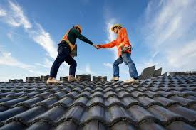 Best Roof Leak Repair  in Ixonia, WI